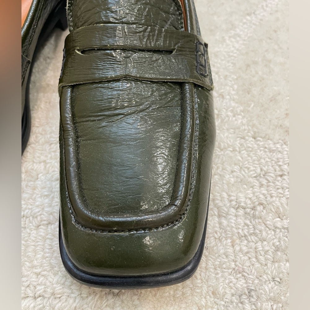 Ese O Ese (Spanish Brand) Olive Green Patent Leather Loafers. Size 9 (EU 40) - Picture 2 of 9